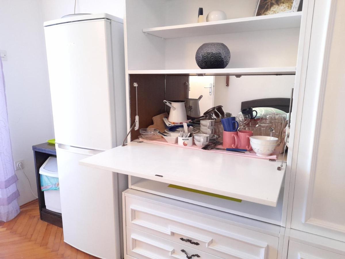 Perica Apartment And Perica Room With Separate Entrance Zadar Bagian luar foto