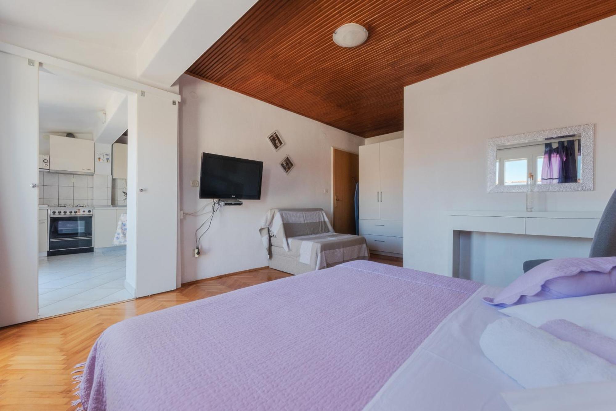 Perica Apartment And Perica Room With Separate Entrance Zadar Bagian luar foto