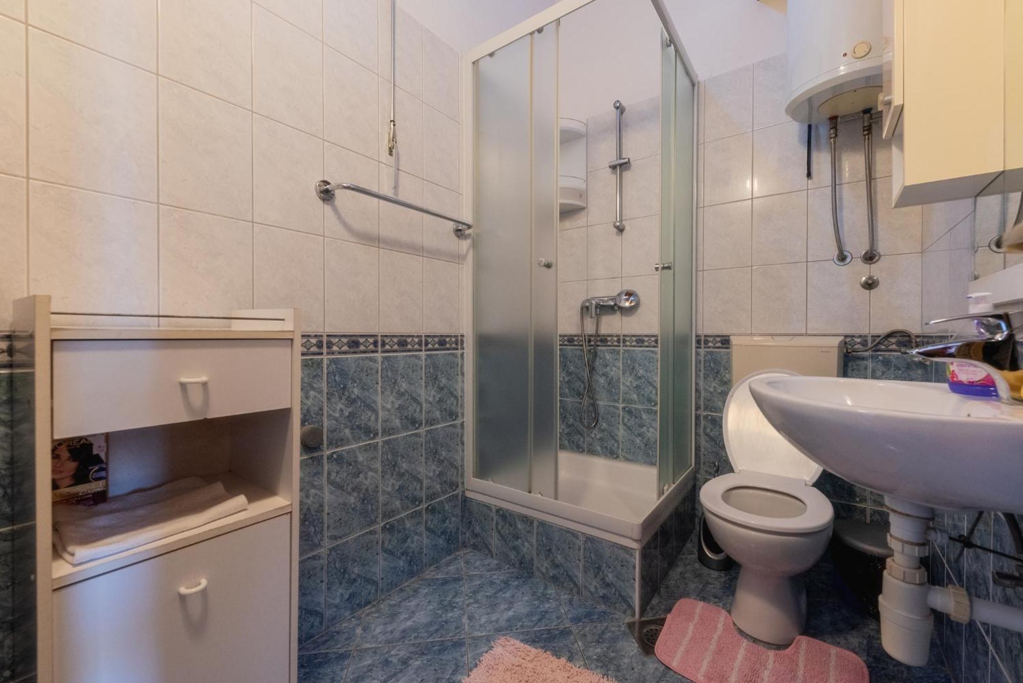 Perica Apartment And Perica Room With Separate Entrance Zadar Bagian luar foto