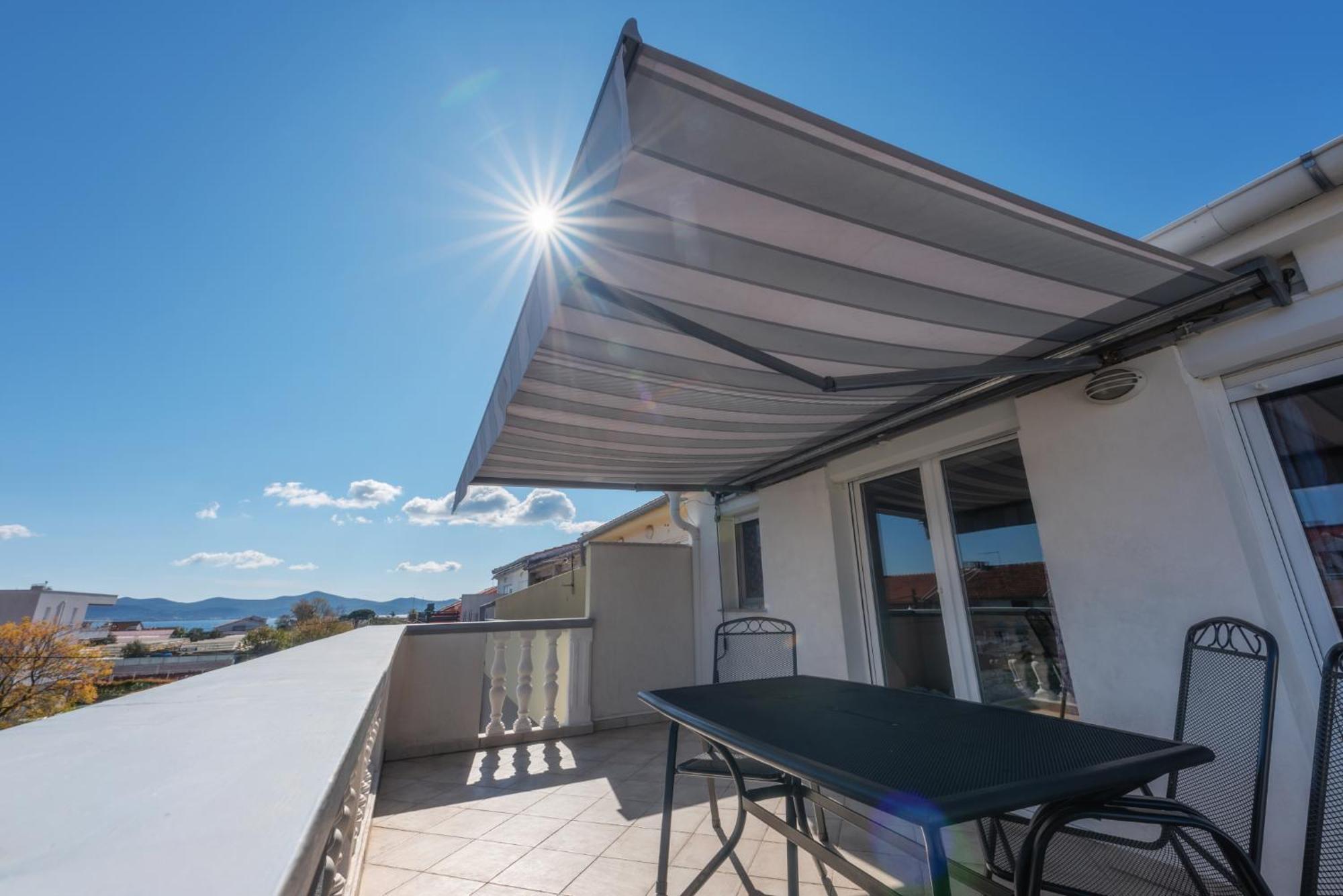 Perica Apartment And Perica Room With Separate Entrance Zadar Bagian luar foto